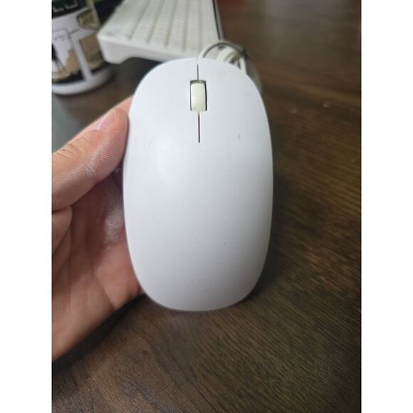 HP White Lifestyle White Wired USB Optical Mouse MODEL TPC-P001M 2 Button Scroll - Picture 7 of 16